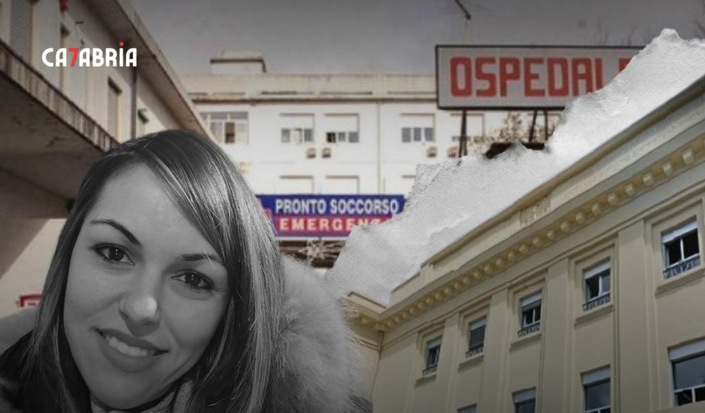 L’ultimo saluto a Martina e al piccolo Marino, il “bambino cometa”: un