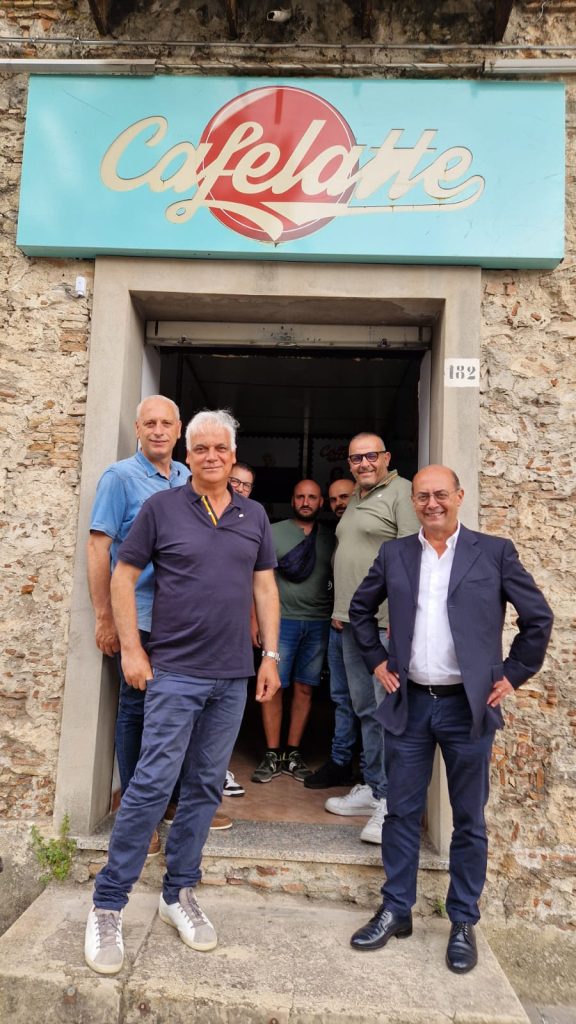 Mileto riapre distributore