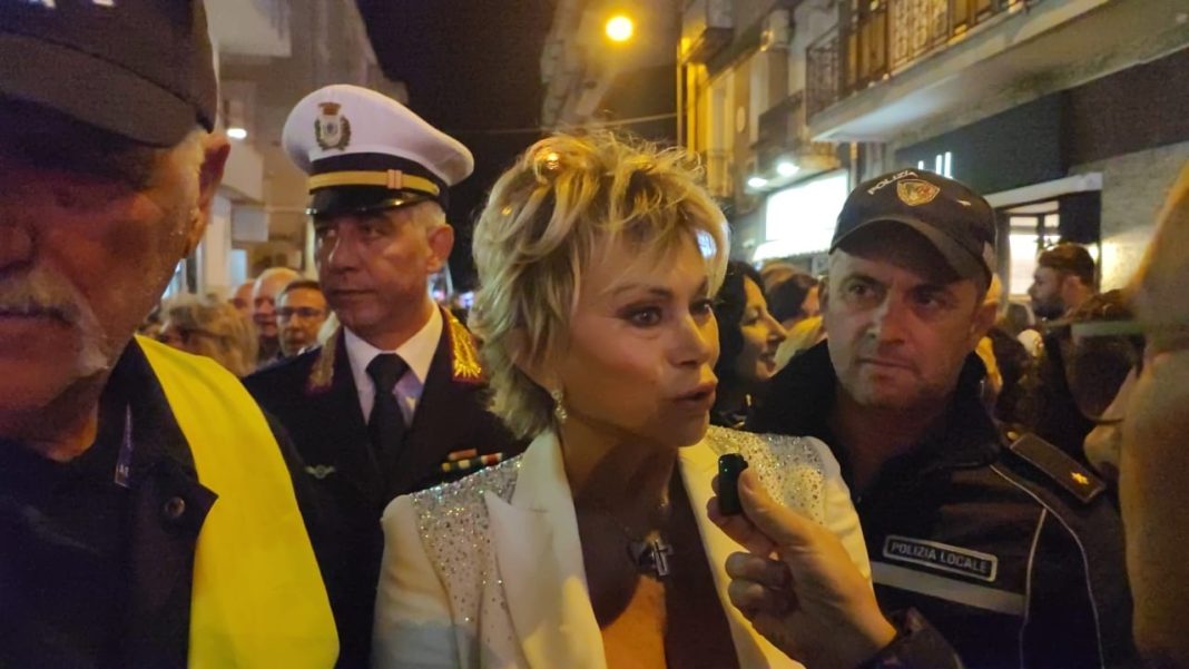 Soverato, Notte bianca Carmen Russo