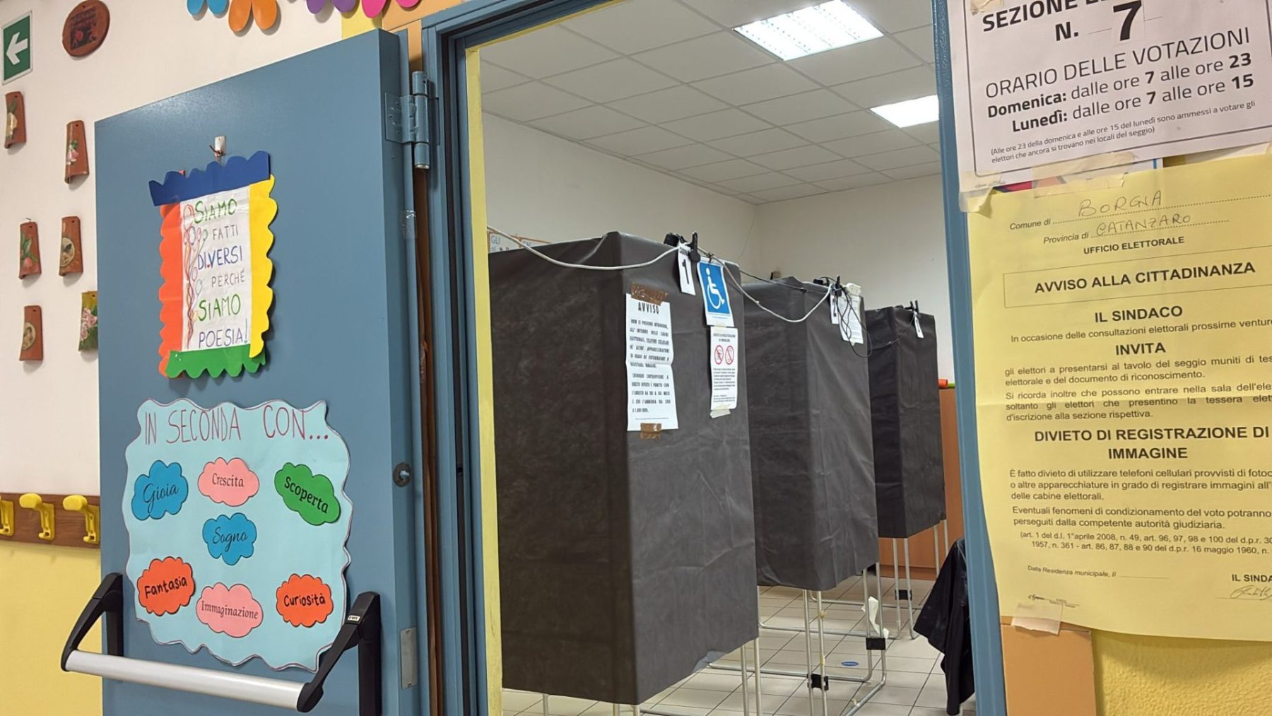 calabria affluenza alle urne oggi