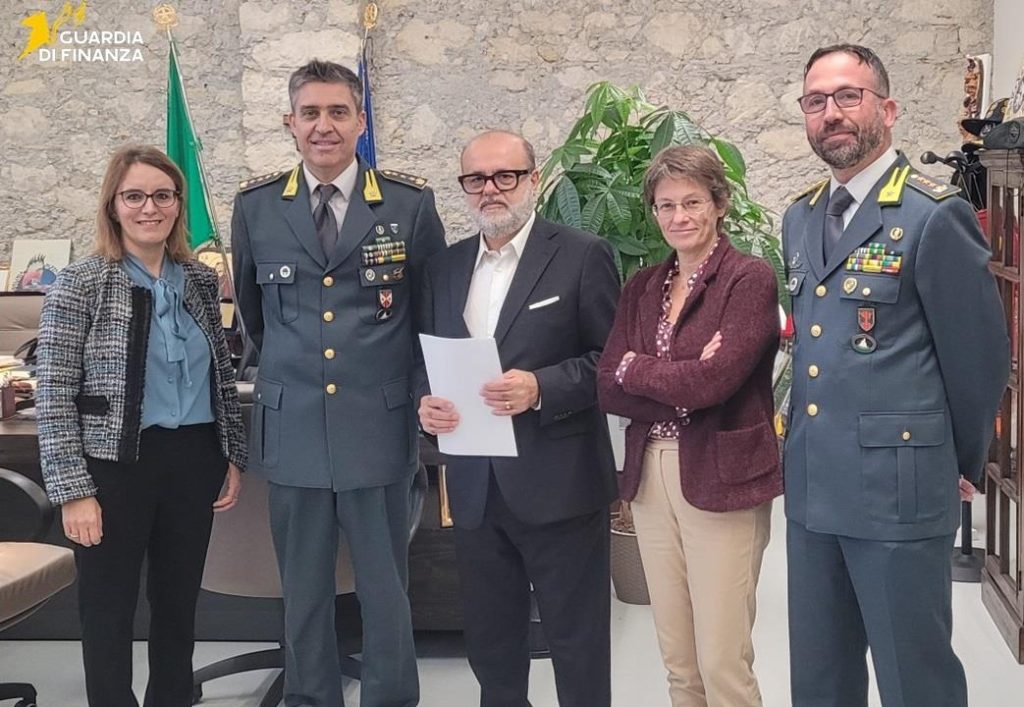 Guardia di Finanza Catanzaro protocollo procure due altra