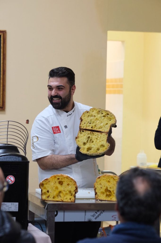 Masterclass sulla pizza contemporanea sold out a Tropea: oltre 50 partecipanti per il corso serale (FOTO) 2 WhatsApp Image 2025 12 03 at 12.50.32 1