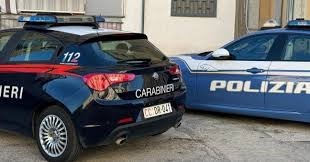 Blitz interforze nel Crotonese: 117 chili di fuochi illegali, lavoro nero e armi. Maxi operazione tra Petilia, Mesoraca e Roccabernarda 1 cgvh