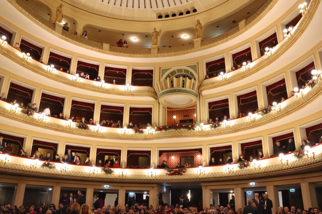 teatro-cilea-reggio-calabria-1024x683