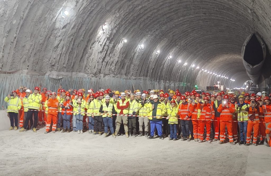 Ss106 Jonica Abbattimento Galeria Trebisacce Webuild Image Library