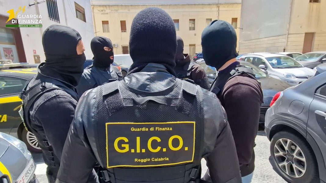 Guardia di Finanza Reggio Calabria, Gico armi