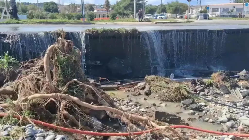 lungomare crosia maltempo