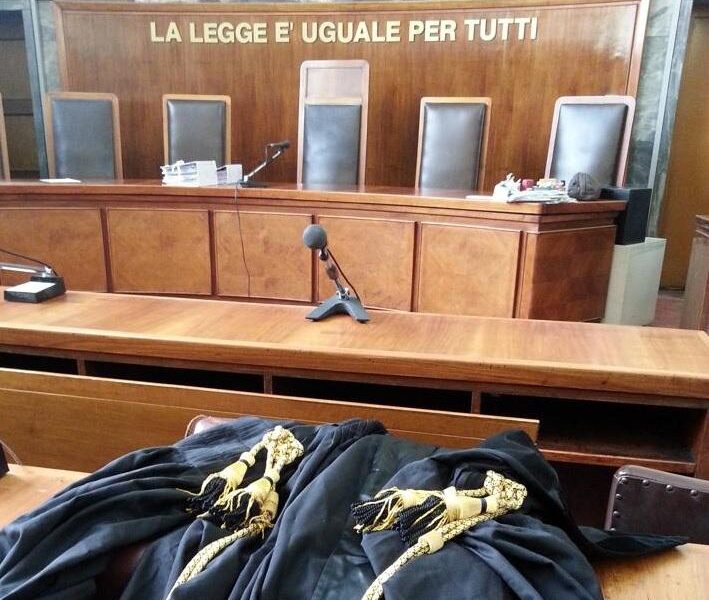 tribunale_aula_ftgtoga-avvocati-vuoto-709x600