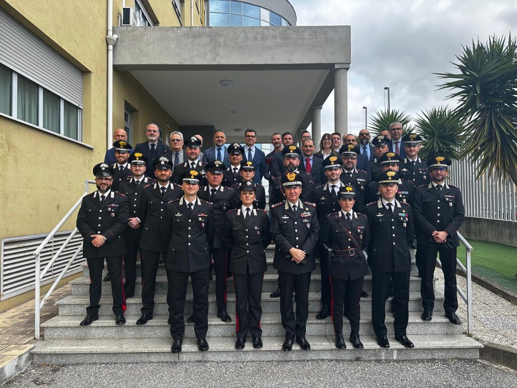 Carabibinieri Catanzaro generale tre