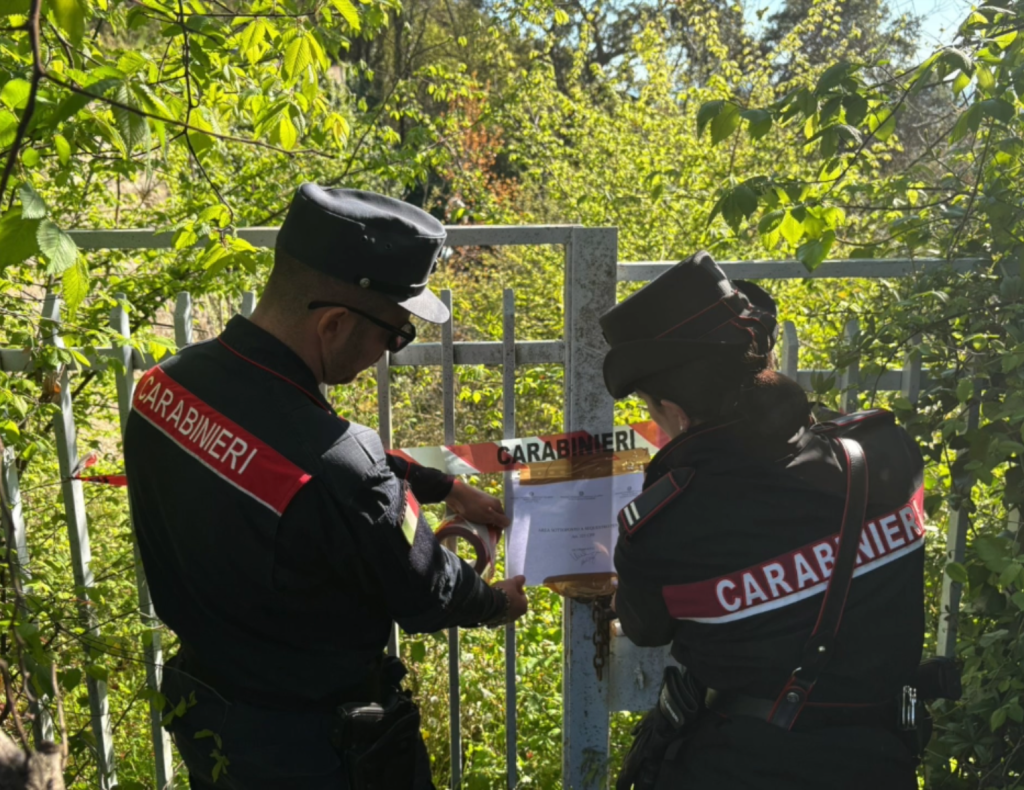Carabinieri Catanzaro discarica Lamezia due