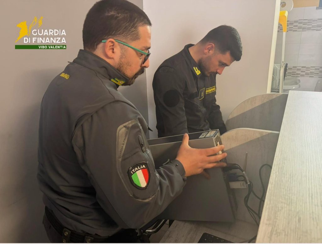 Guardia di Finanza Vibo Valentia slot machines Mileto