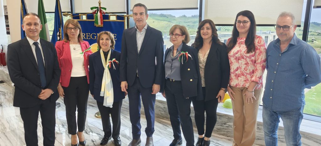 Occhiuto con amministratori e docenti