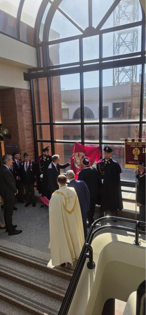 Catanzaro celebra la Polizia di Stato: memoria, identità e futuro nel 174° anniversario (FOTO) 1 Polizia Catanzaro festa 174 anni tre