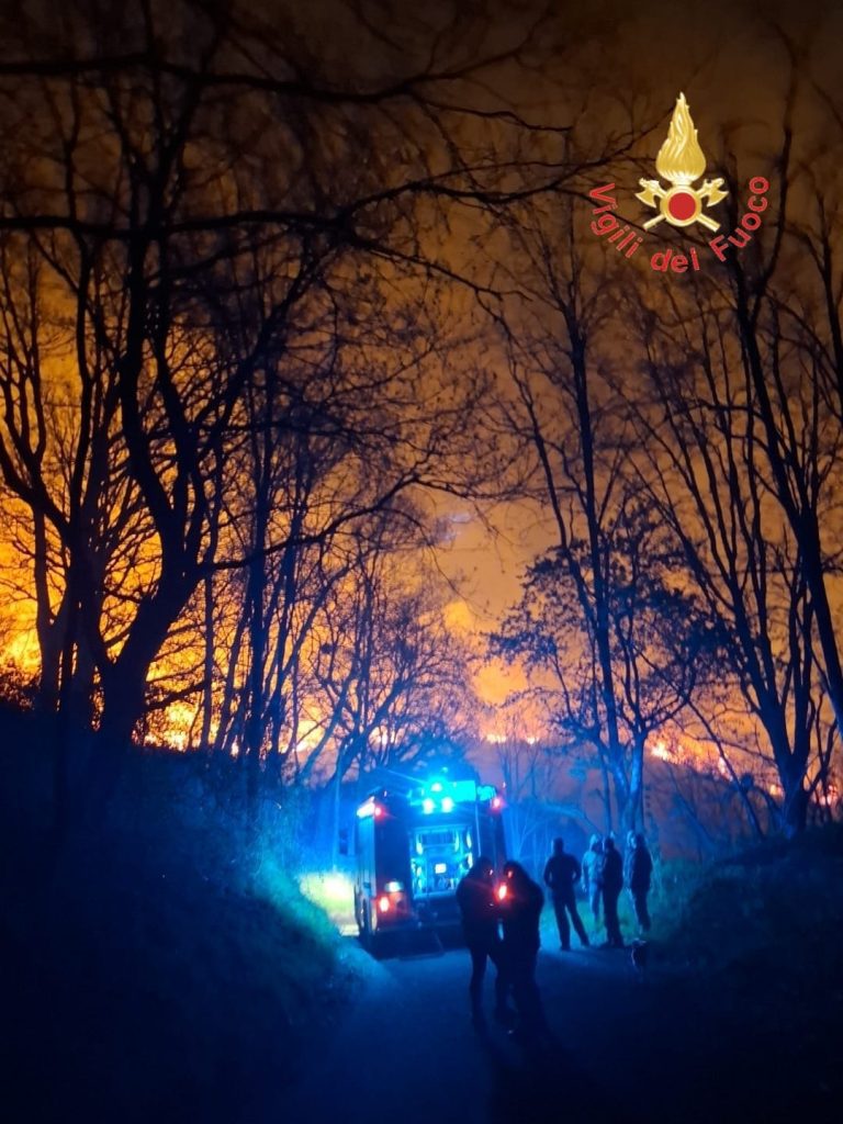 Vigili del Fuoco Catanzaro incendio Martirano tre