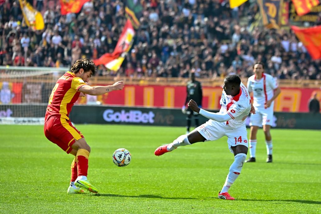 Beffa al "Ceravolo": il Catanzaro domina ma il Monza strappa un pareggio insperato al 96' 2 l107192664264 tml428072744705 121699062997 1775485393637979